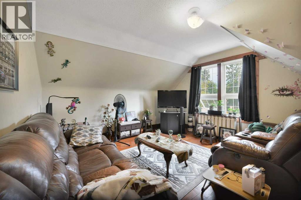 Photo 21 of 5527 49 A Avenue, Red Deer AB