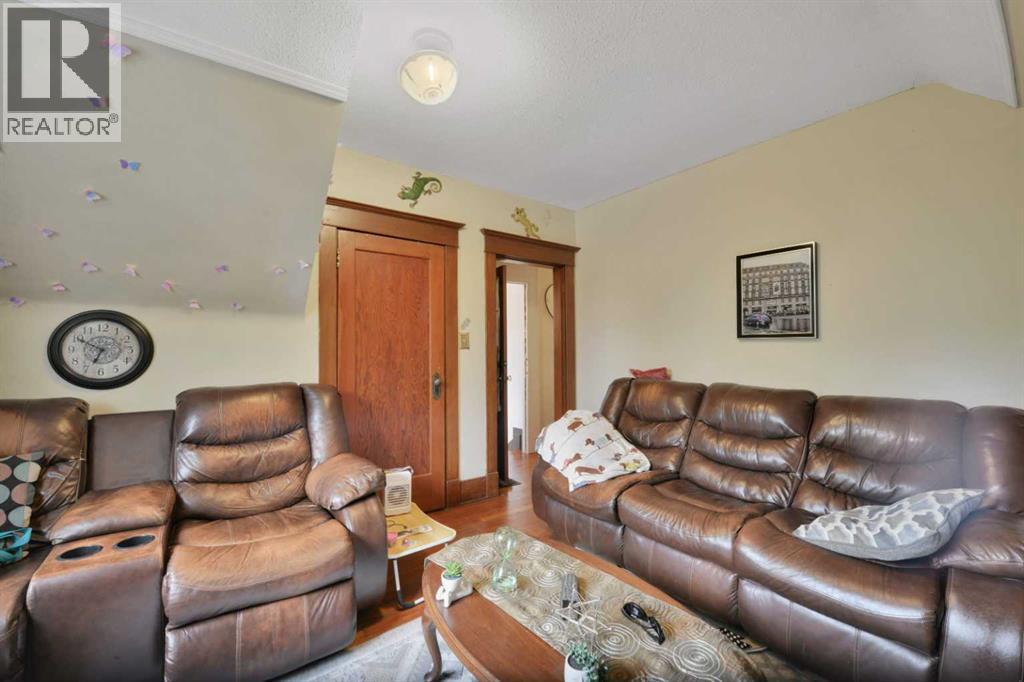 Photo 22 of 5527 49 A Avenue, Red Deer AB