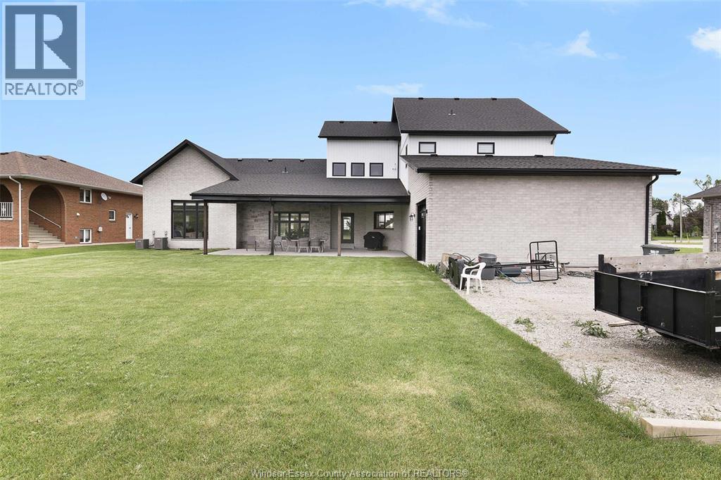 Photo 45 of 1012 Concession Rd 2 North, Amherstburg ON
