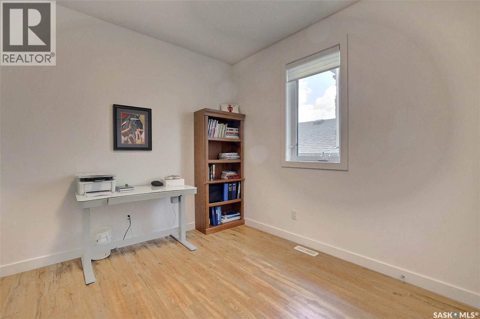 Photo 11 of 4833 E Keller Avenue, Regina SK