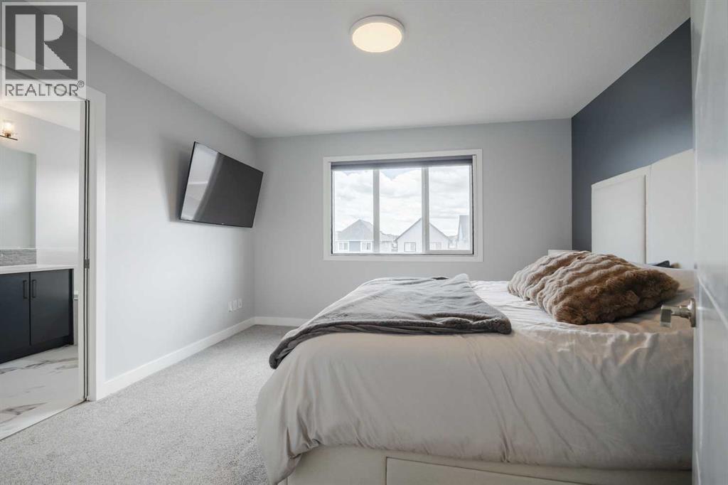 Photo 23 of 190 Magnolia Square Se, Calgary AB