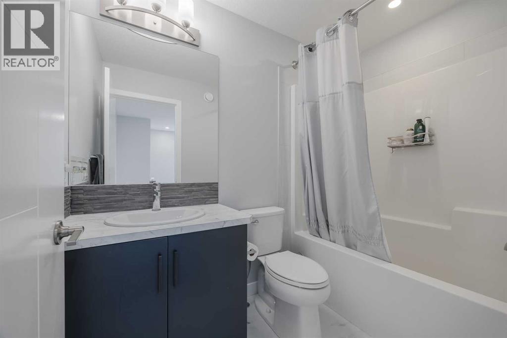 Photo 21 of 190 Magnolia Square Se, Calgary AB
