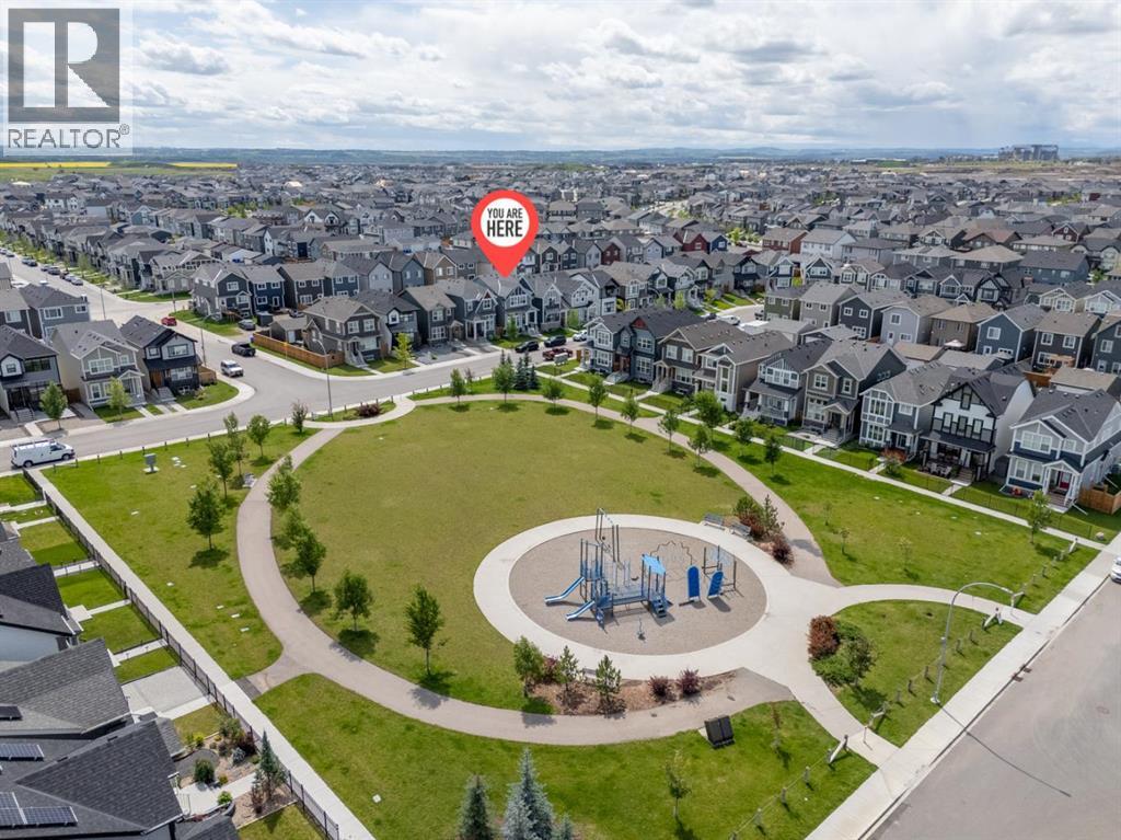 Photo 4 of 190 Magnolia Square Se, Calgary AB