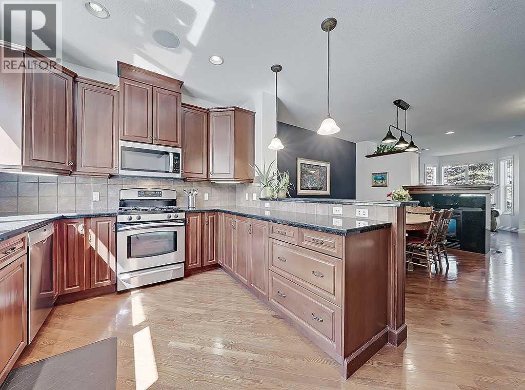 Single Family House for Sale in  Versailles Gate SW Garrison Woods Calgary 