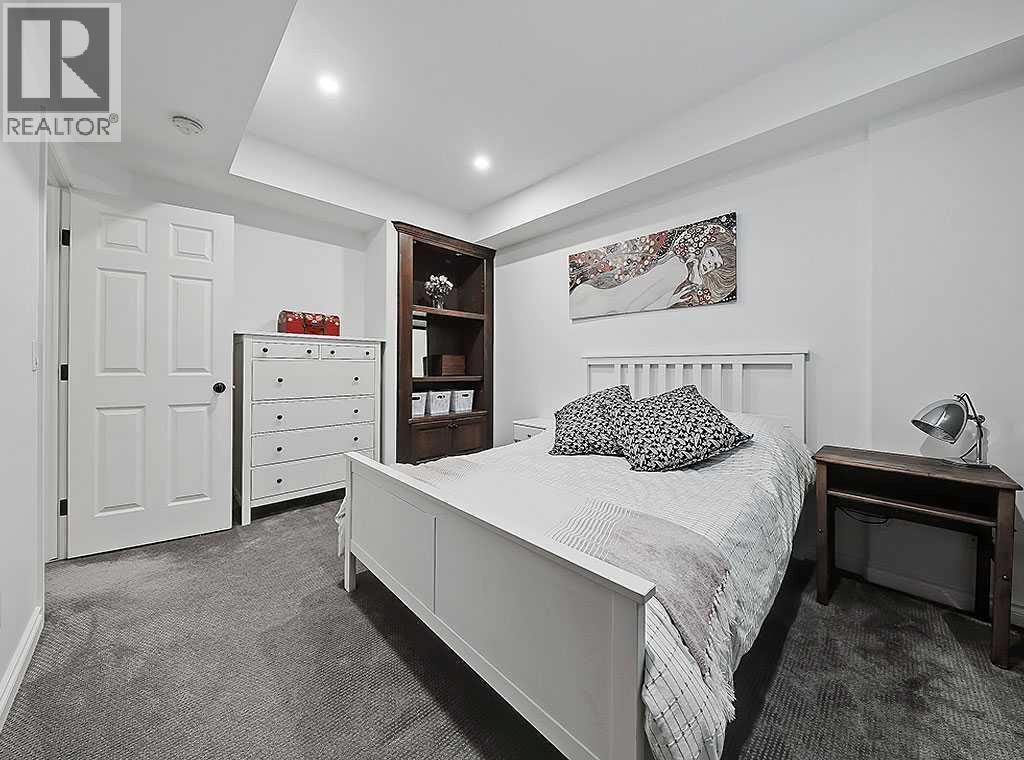 Single Family House for Sale in  Versailles Gate SW Garrison Woods Calgary 