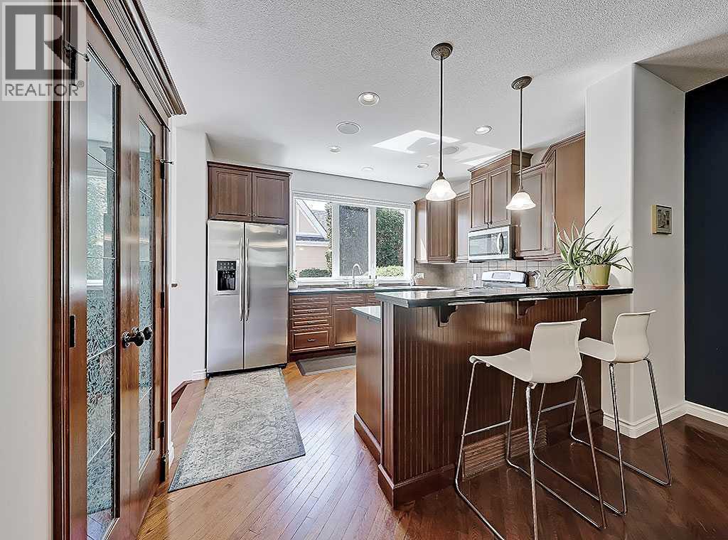 Single Family House for Sale in  Versailles Gate SW Garrison Woods Calgary 