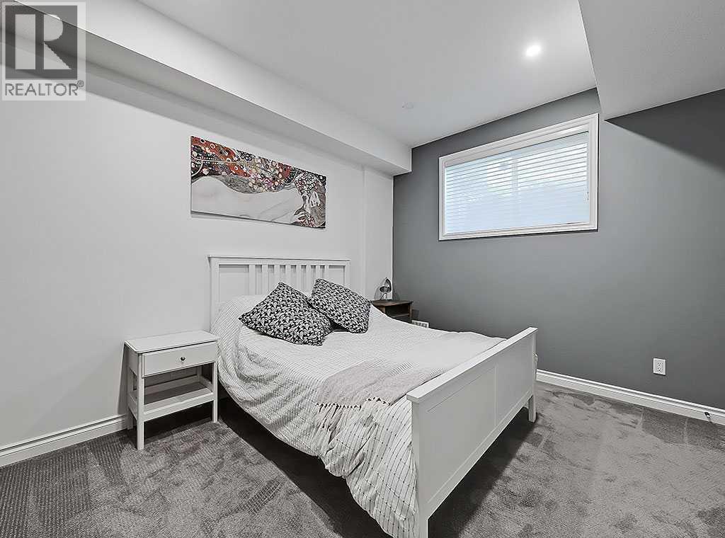 Single Family House for Sale in  Versailles Gate SW Garrison Woods Calgary 