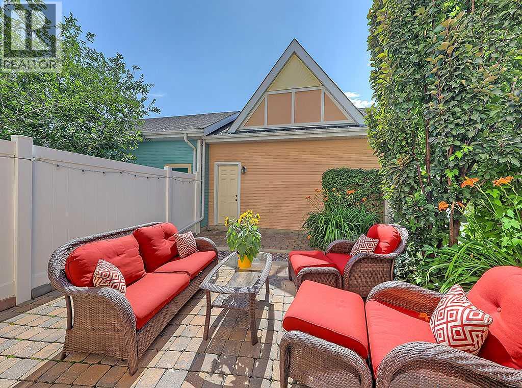 Single Family House for Sale in  Versailles Gate SW Garrison Woods Calgary 
