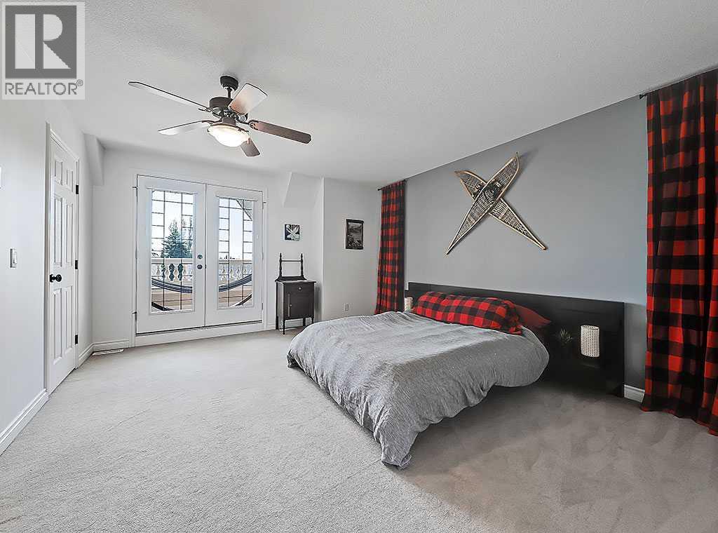 Single Family House for Sale in  Versailles Gate SW Garrison Woods Calgary 
