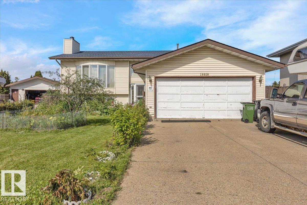 Photo 2 of 18516 96 Av Nw, Edmonton AB