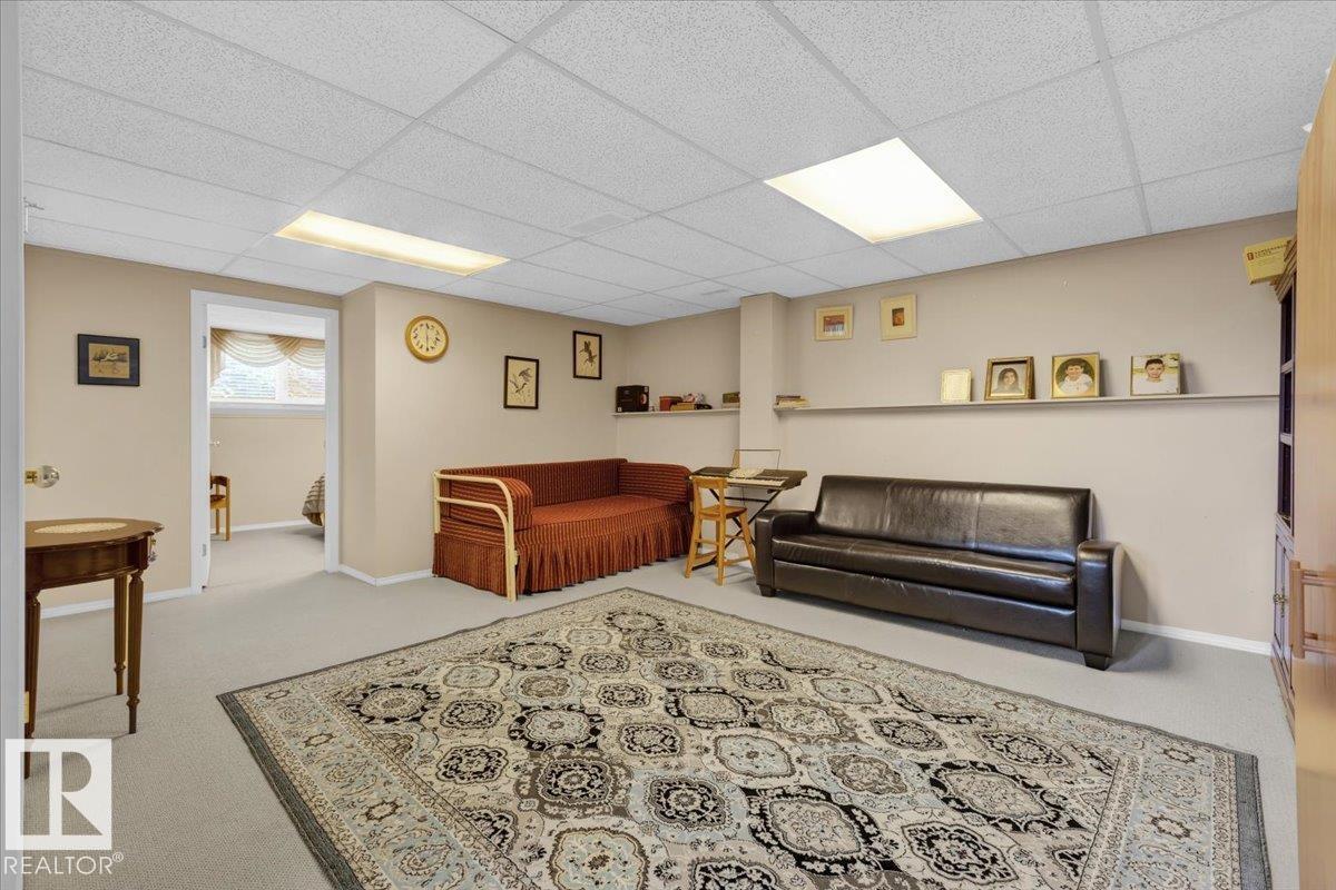 Photo 20 of 18516 96 Av Nw, Edmonton AB