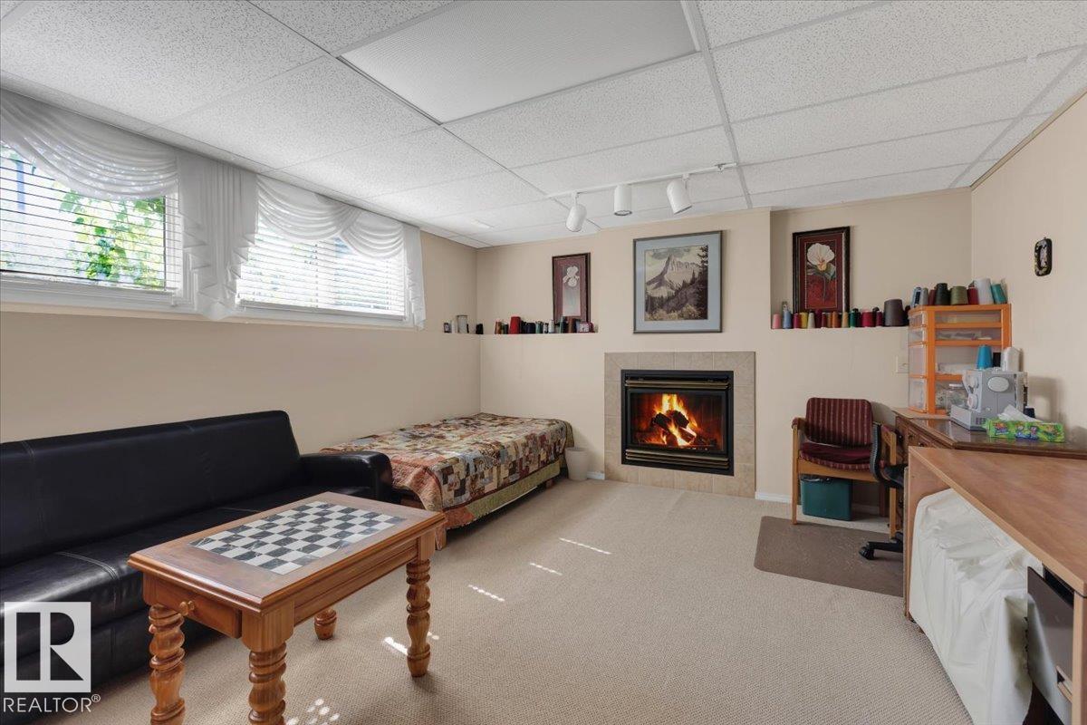 Photo 26 of 18516 96 Av Nw, Edmonton AB