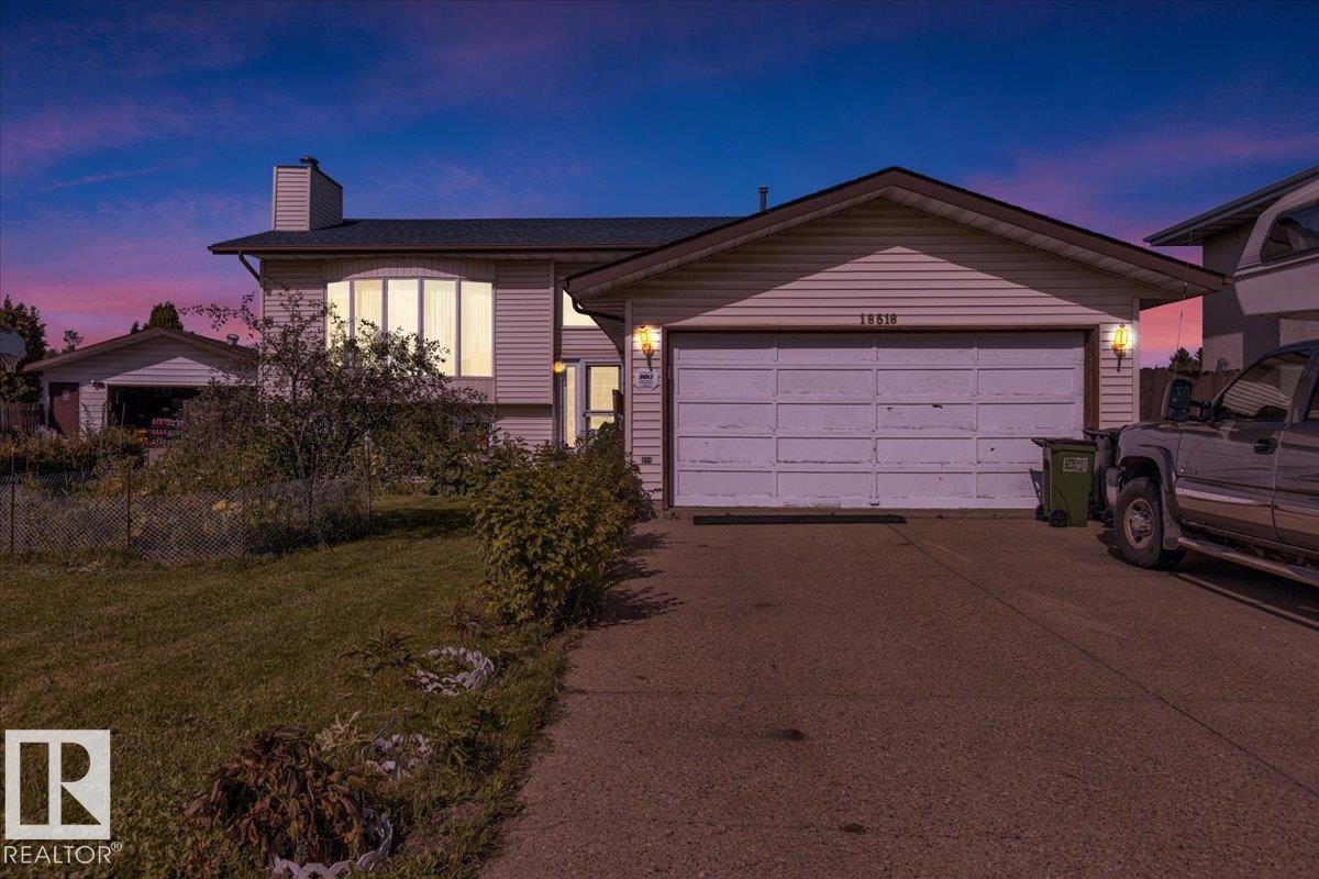Photo 4 of 18516 96 Av Nw, Edmonton AB
