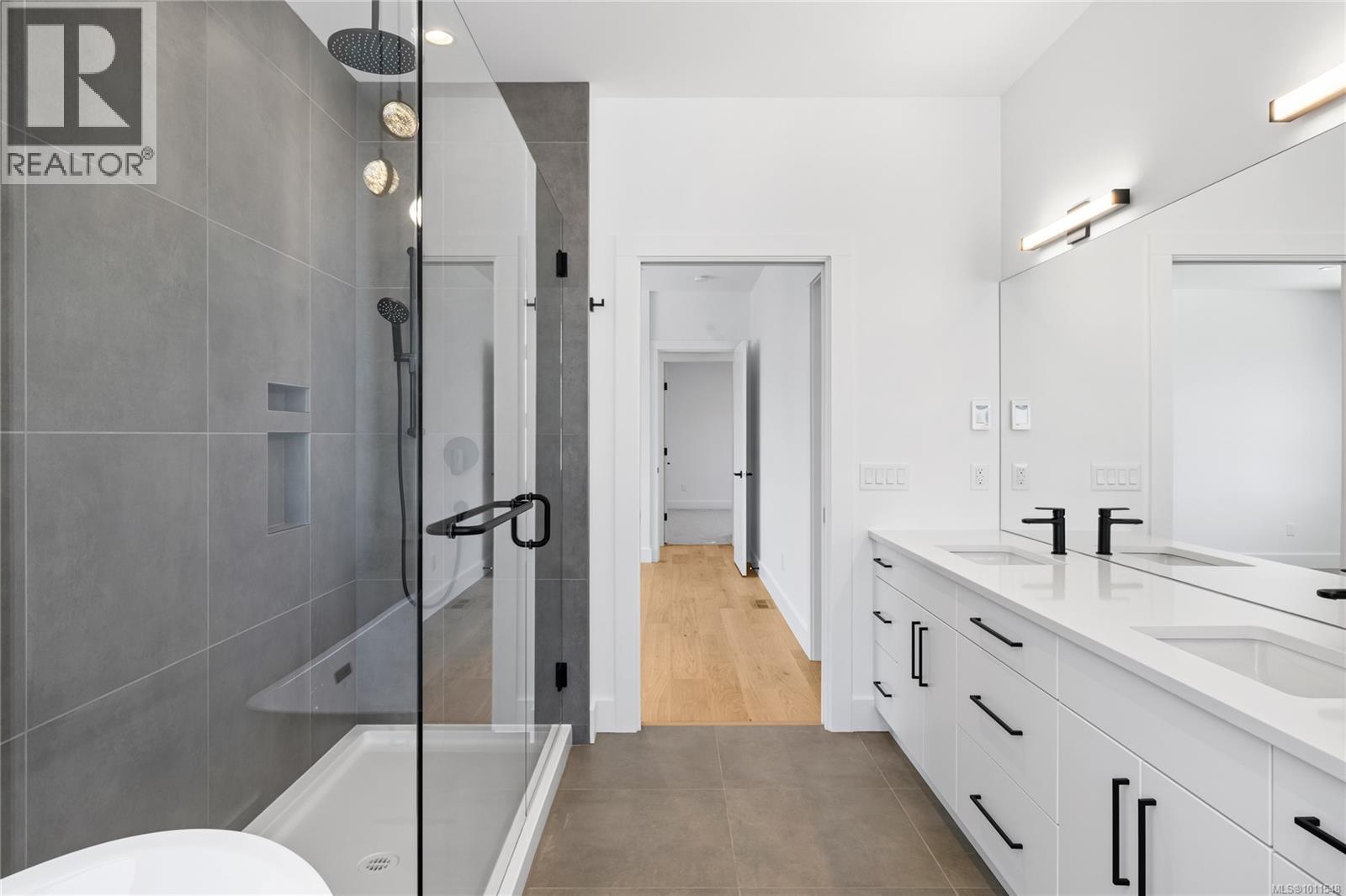 122 Bray Rd, Nanaimo