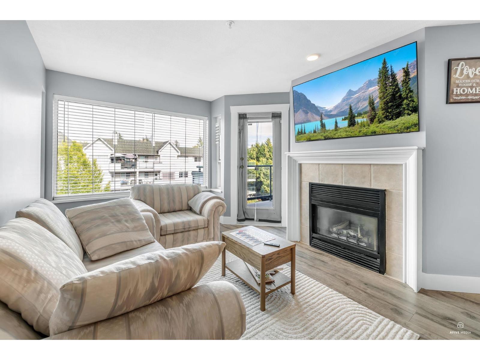 Photo 4 of 401 33708 King Road, Abbotsford BC