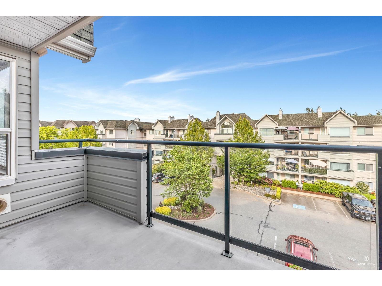Photo 6 of 401 33708 King Road, Abbotsford BC
