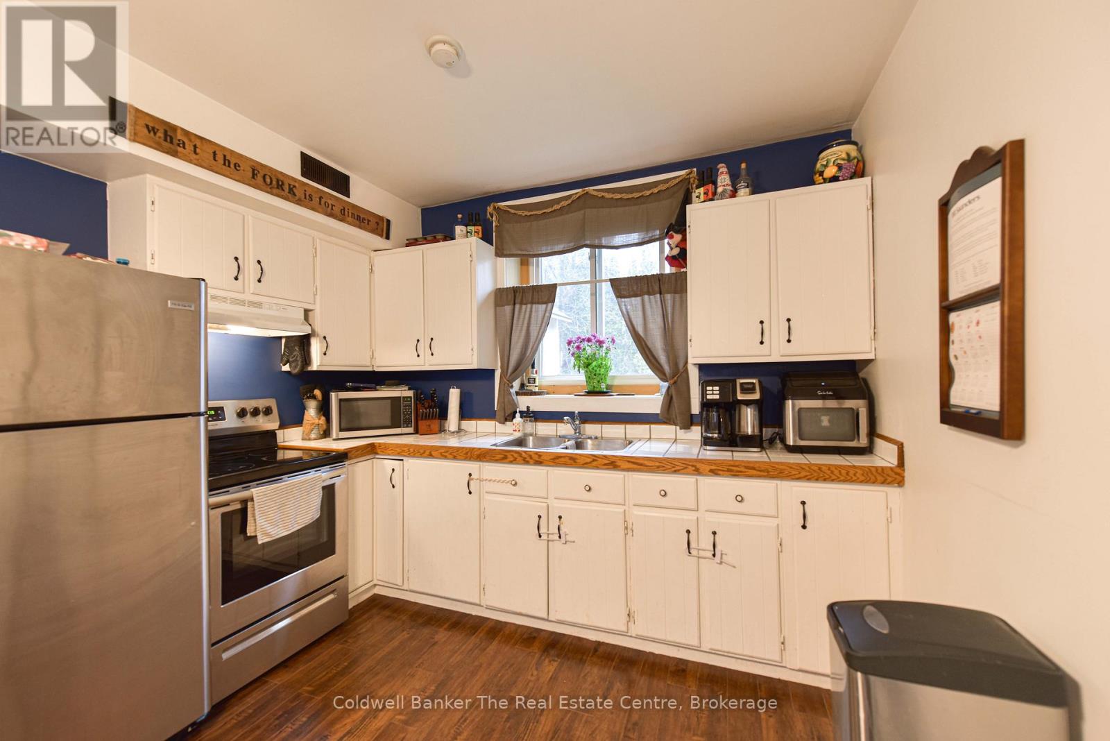 Photo 12 of 120 Bakery Lane, Gravenhurst ON