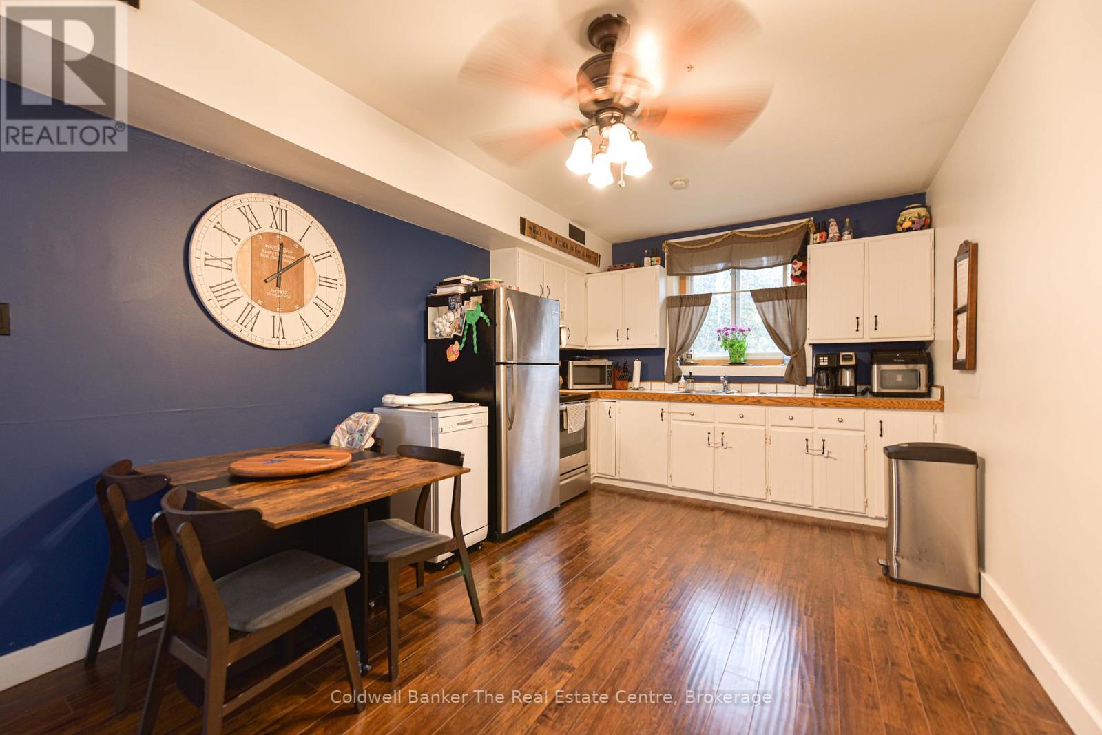 Photo 15 of 120 Bakery Lane, Gravenhurst ON