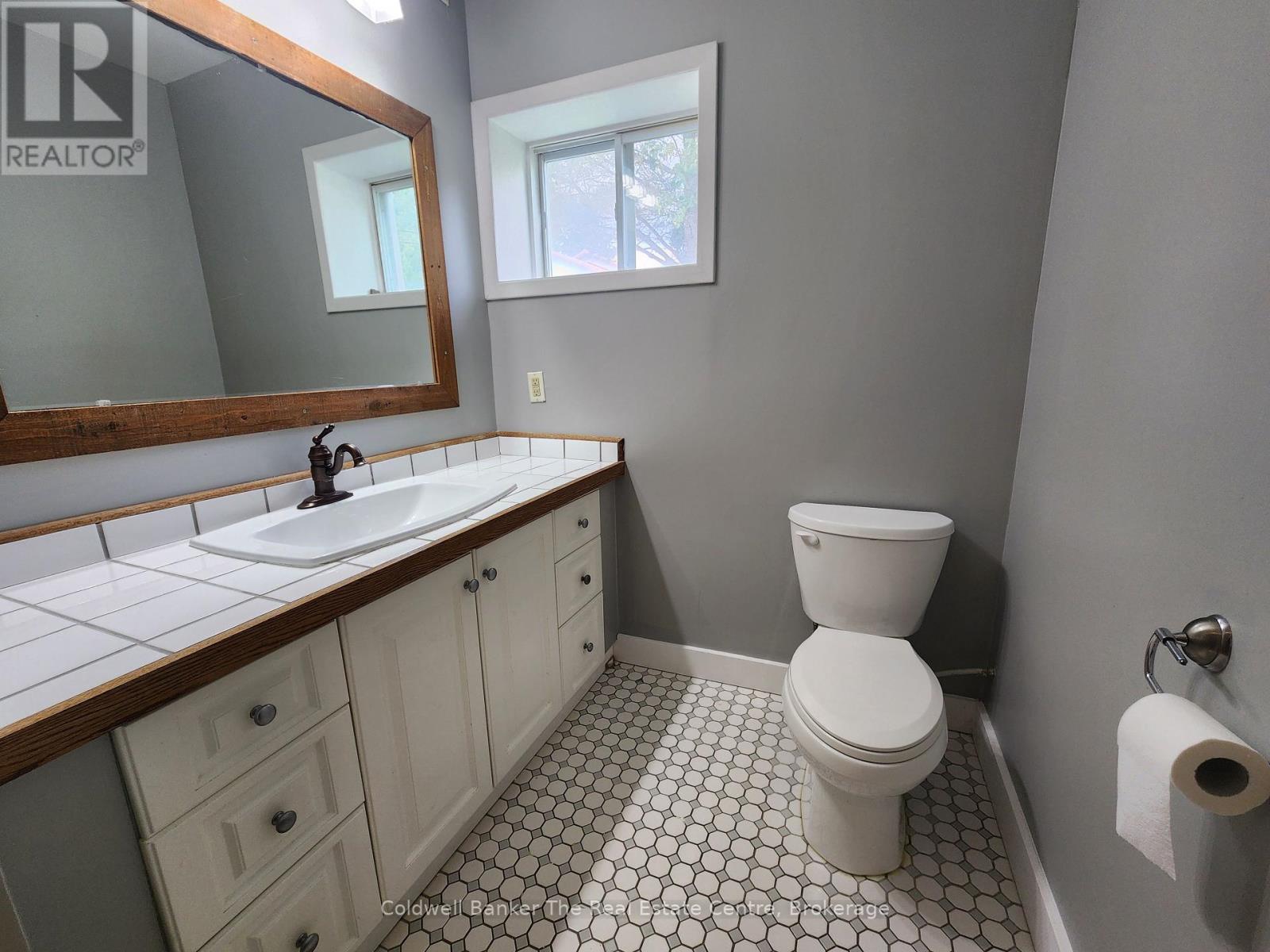 Photo 7 of 120 Bakery Lane, Gravenhurst ON