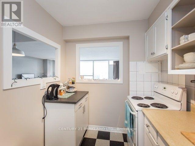 Photo 8 of 503 10 Parkway Forest Drive, Toronto ON