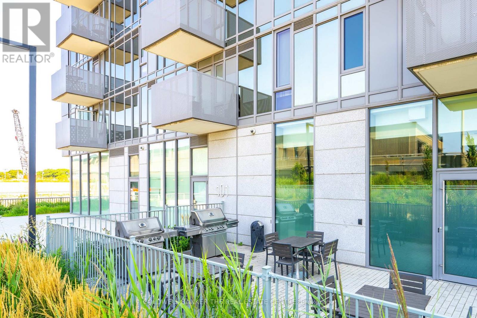 Photo 1 of 104 38 Monte Kwinter Court, Toronto ON