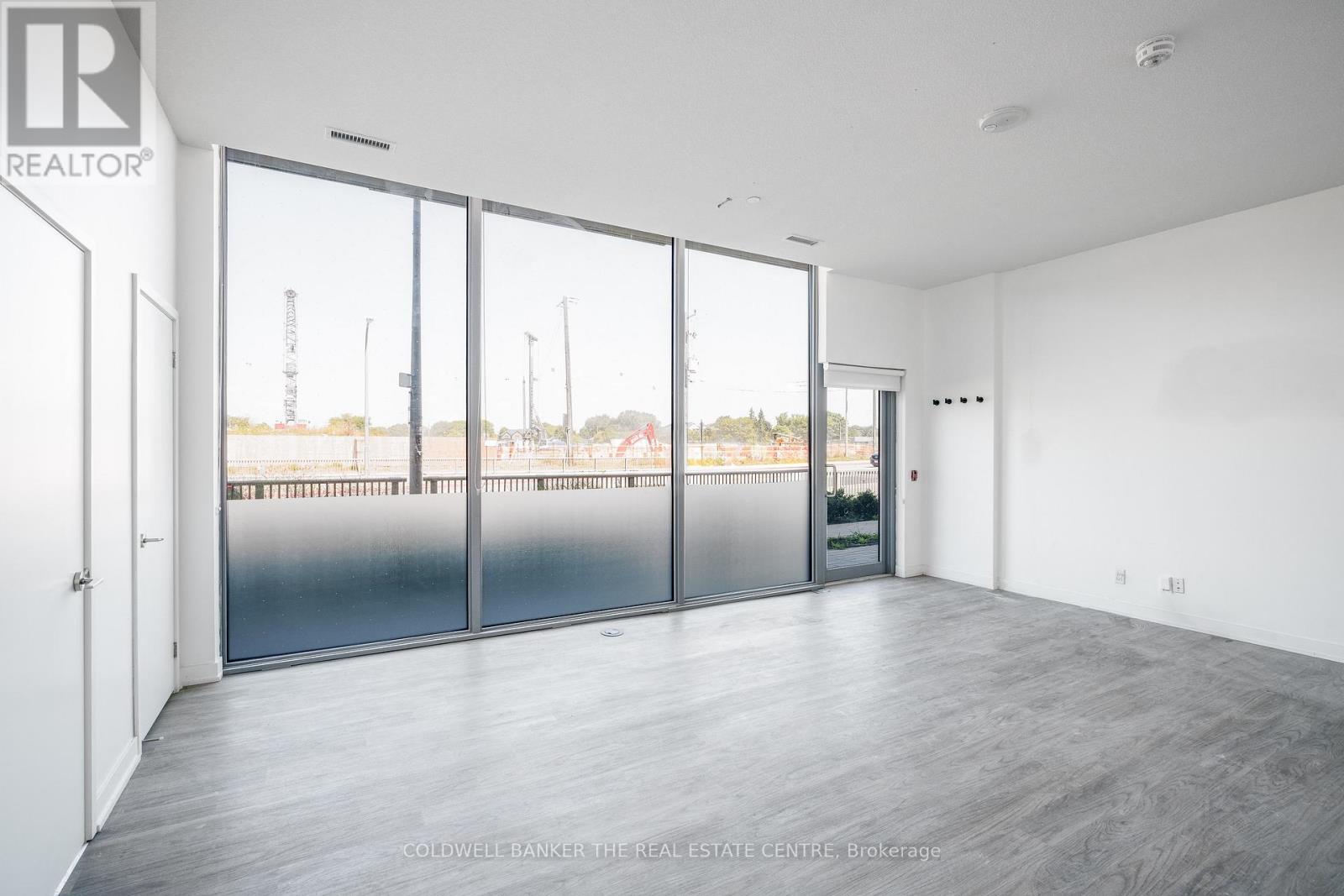 Photo 25 of 104 38 Monte Kwinter Court, Toronto ON