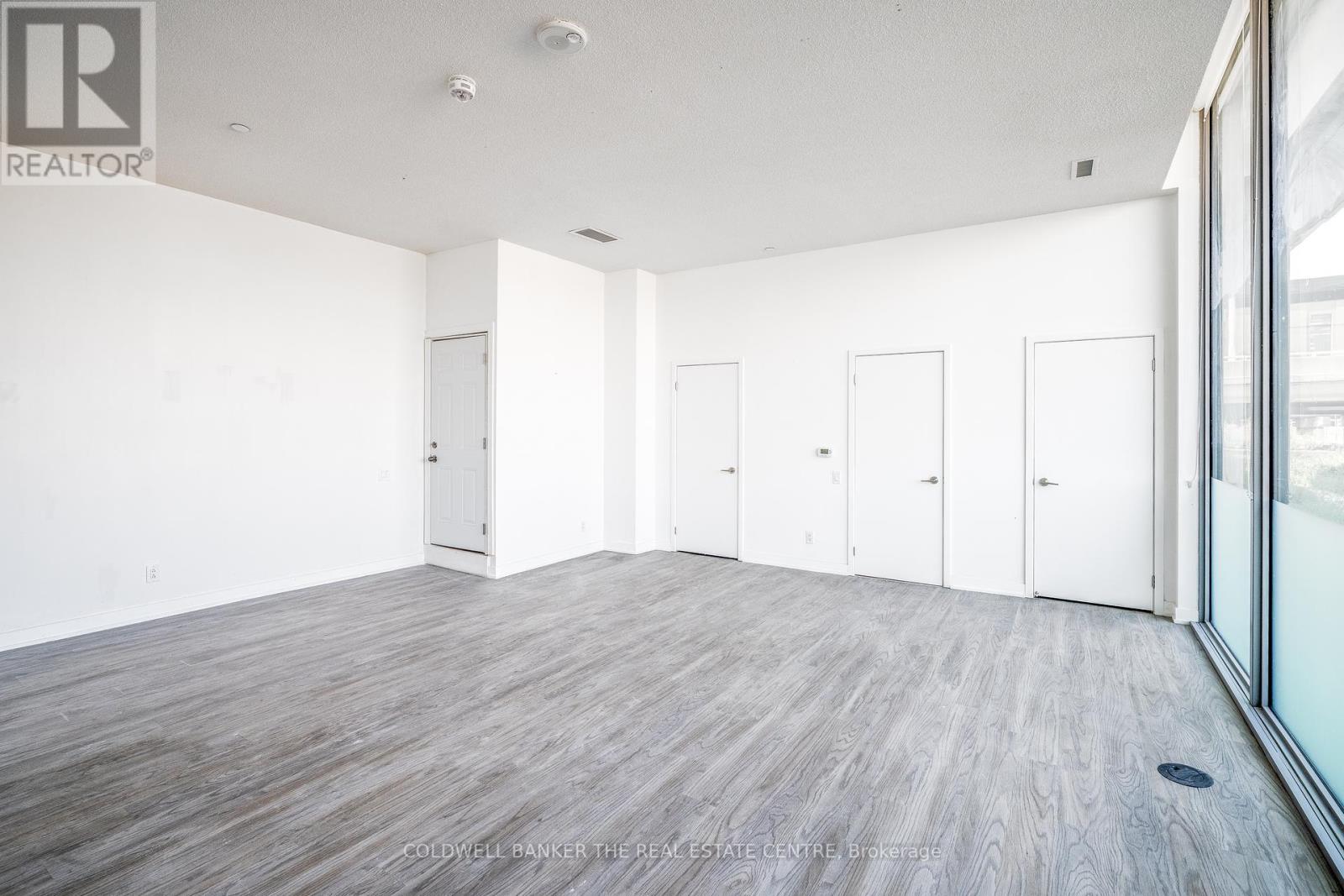 Photo 2 of 104 38 Monte Kwinter Court, Toronto ON