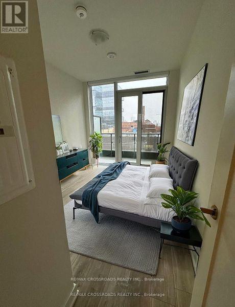 Photo 5 of 406 70 Princess Street, Toronto ON