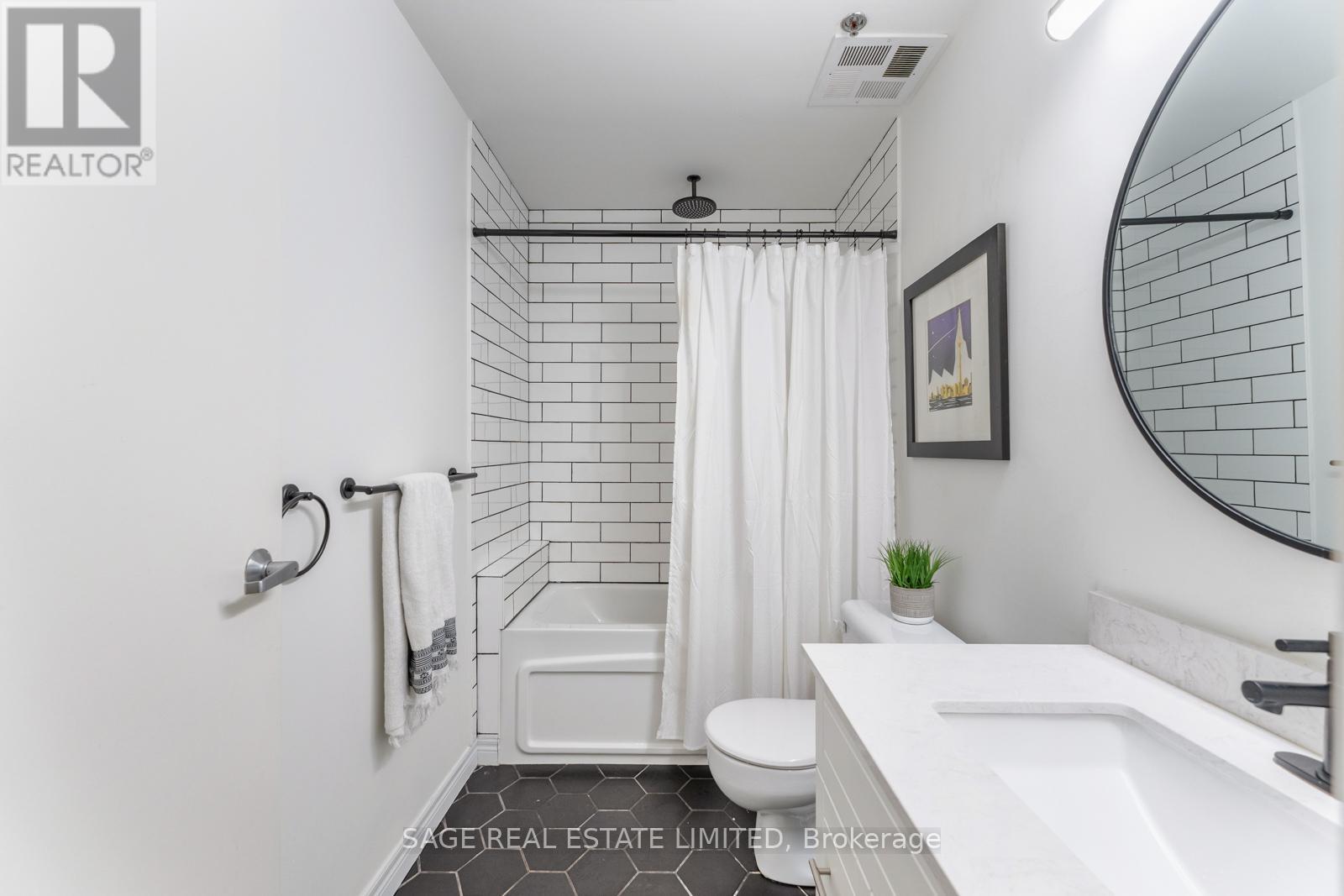 Photo 22 of 103 383 Adelaide Street E, Toronto ON