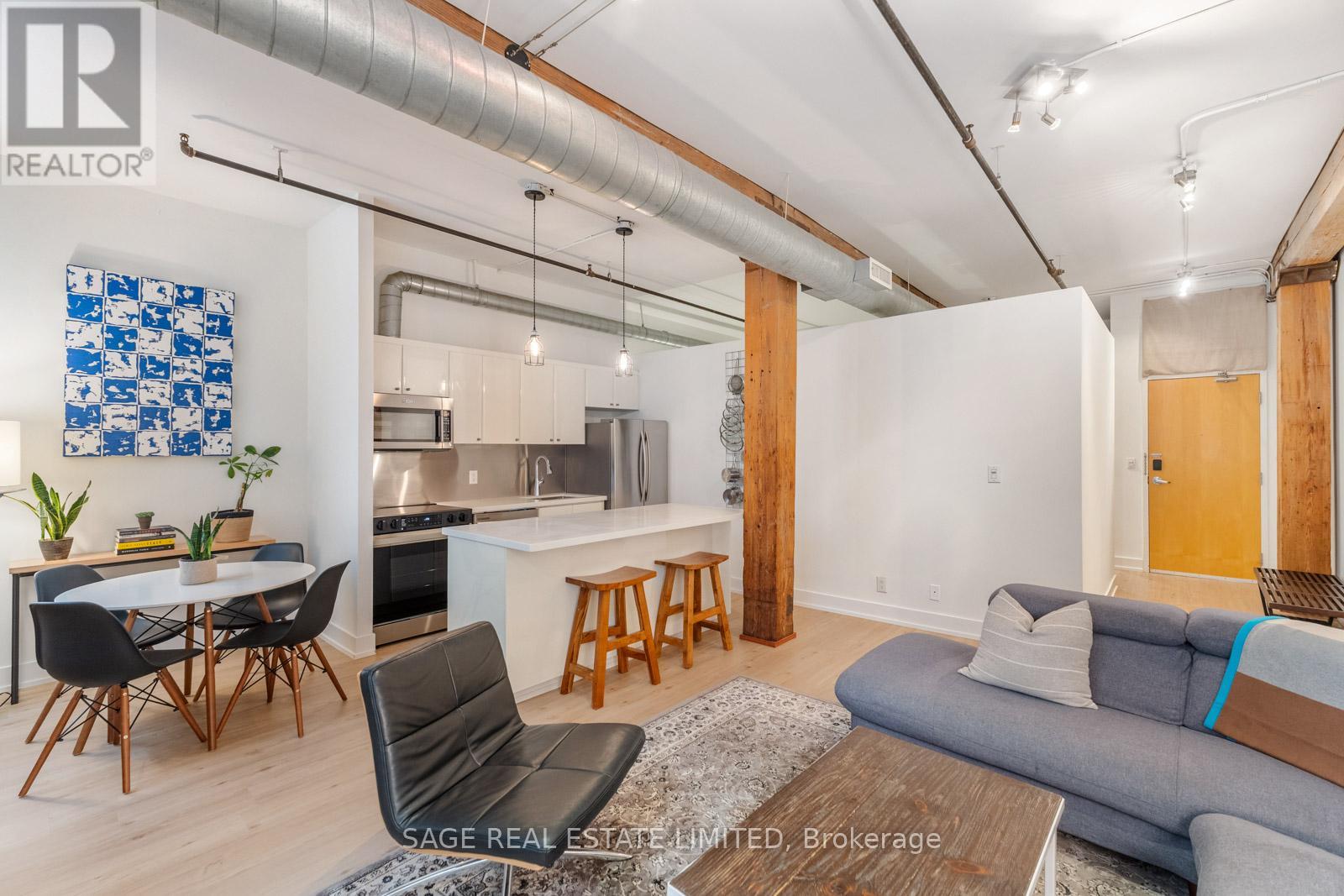Photo 4 of 103 383 Adelaide Street E, Toronto ON