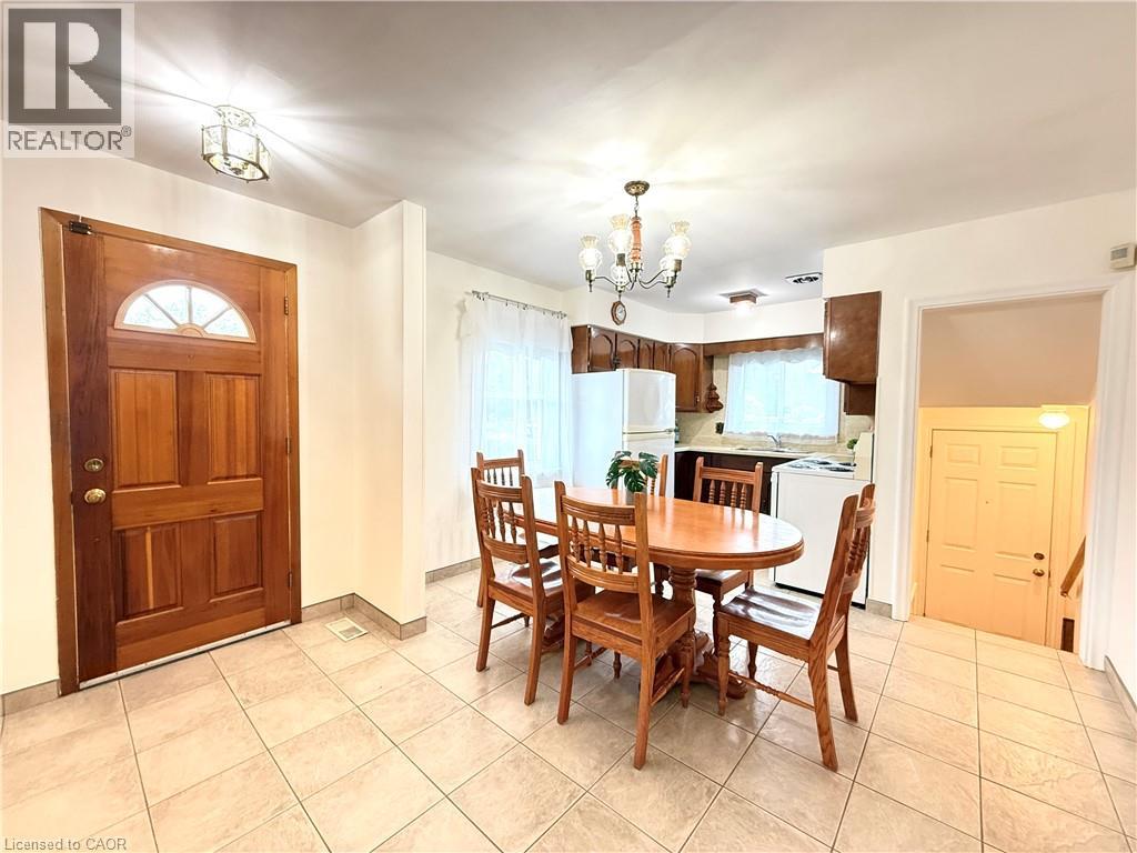 Photo 6 of 343 Hixon Road, Hamilton ON