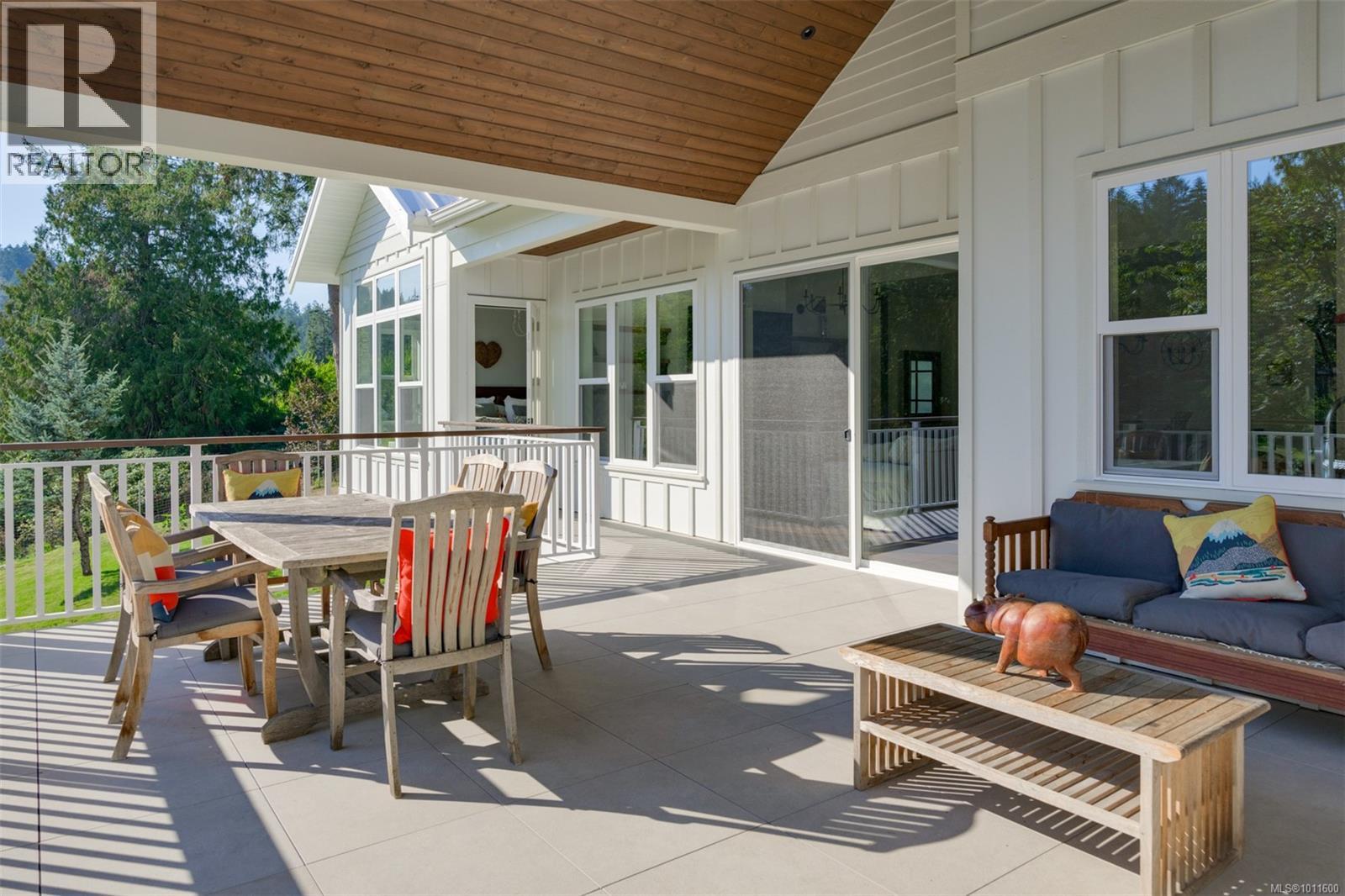 Photo 20 of 471 Green Mountain Rd, Saanich BC