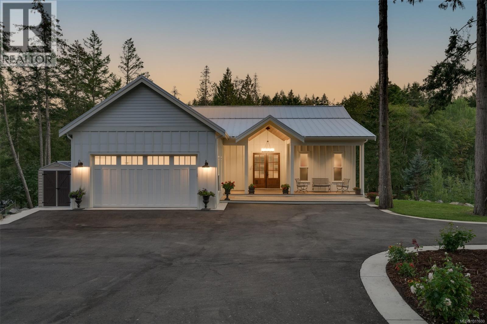 Photo 6 of 471 Green Mountain Rd, Saanich BC