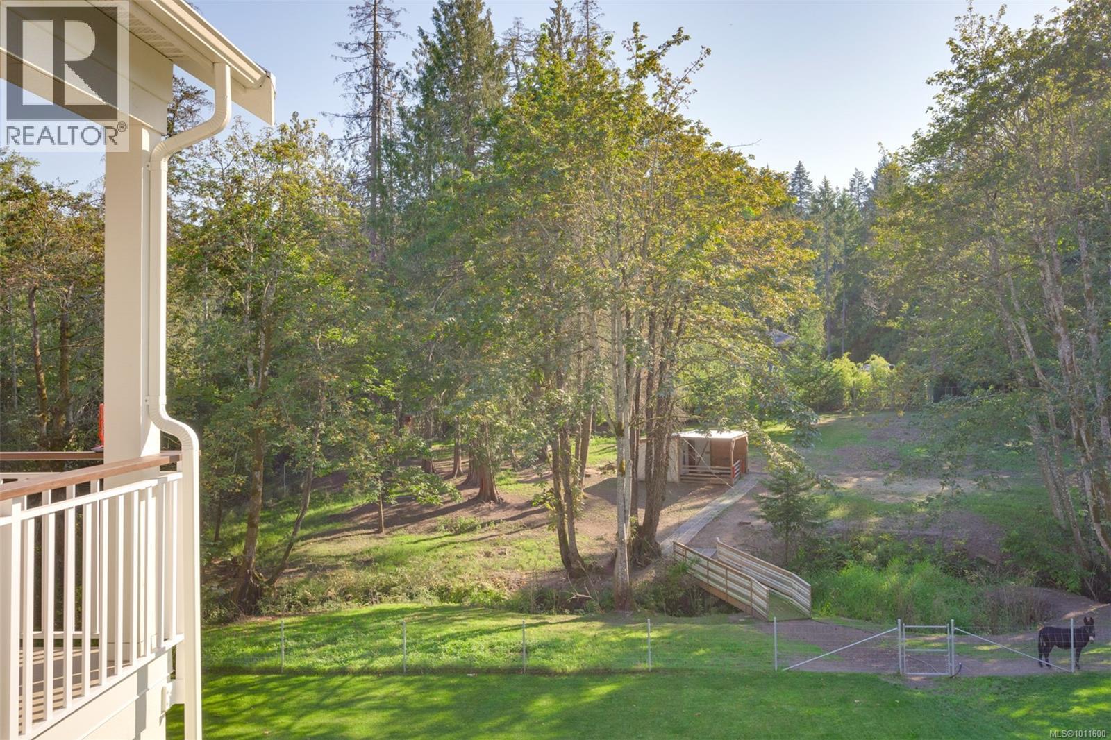 Photo 17 of 471 Green Mountain Rd, Saanich BC