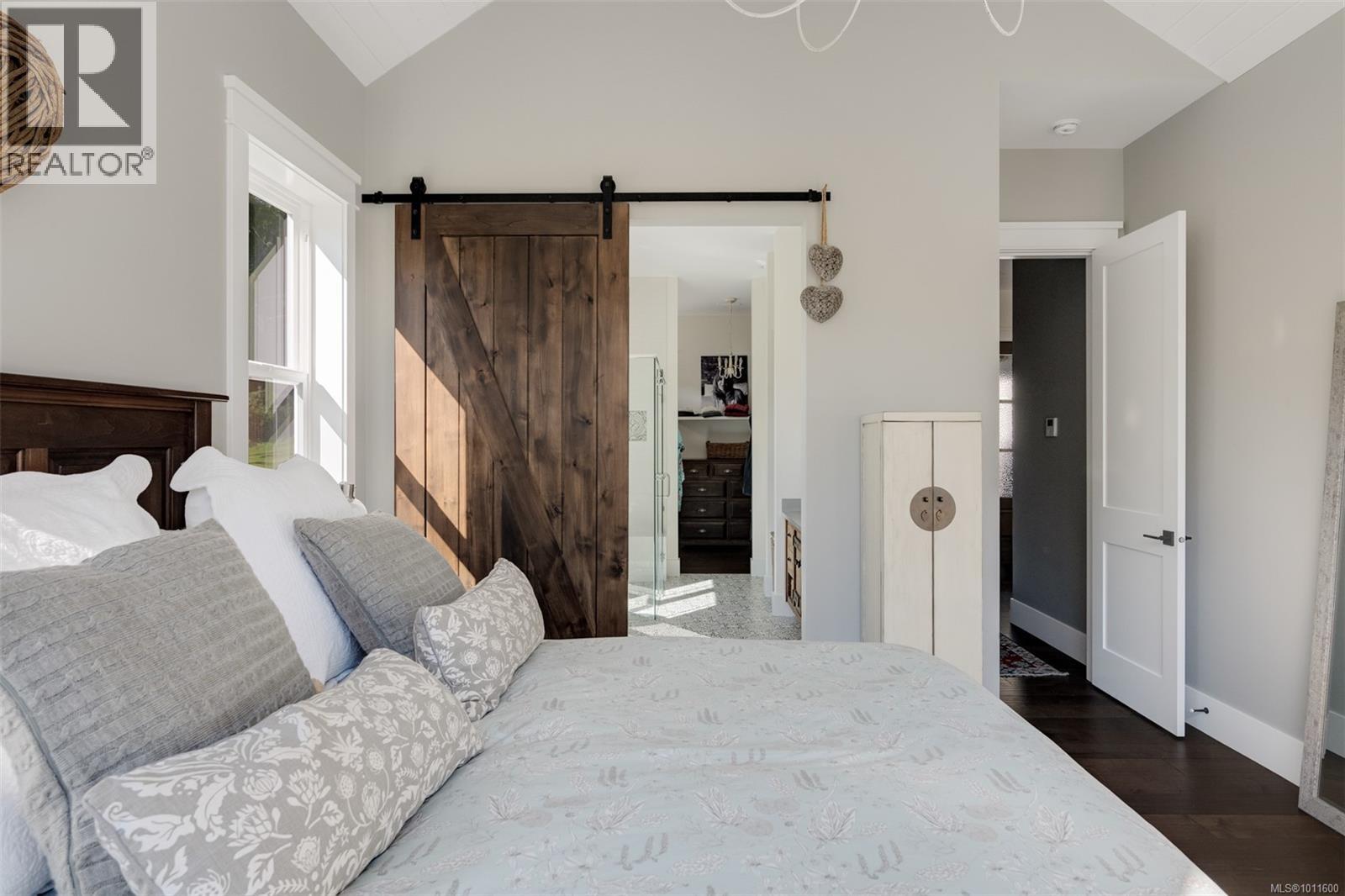 Photo 23 of 471 Green Mountain Rd, Saanich BC