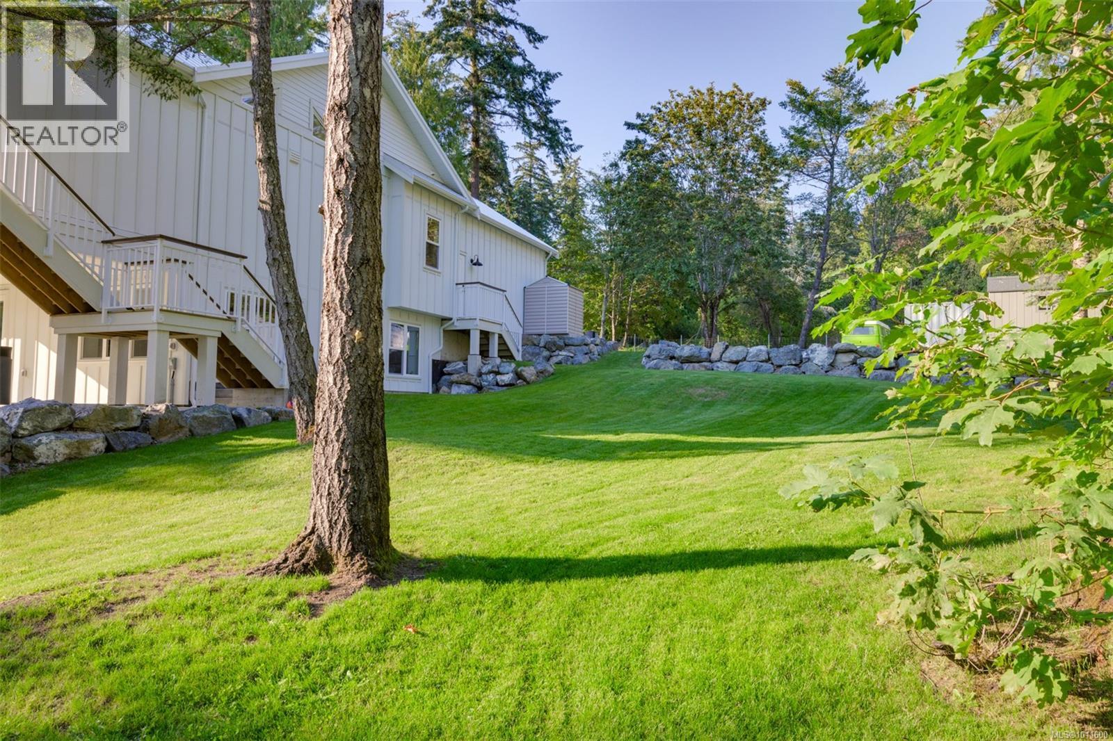 Photo 39 of 471 Green Mountain Rd, Saanich BC