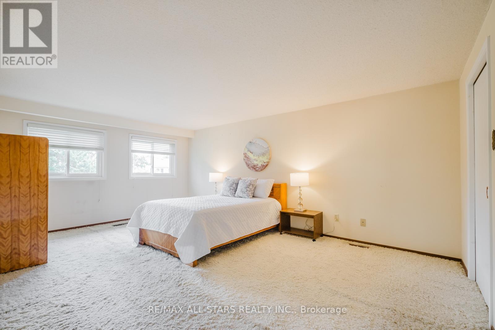 Photo 20 of 45 Wellpark Boulevard, Toronto ON