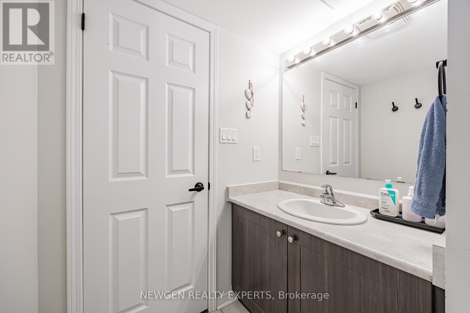 Photo 1 of 82 Abela Lane, Ajax ON