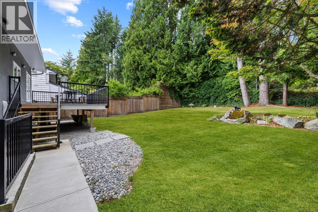 Photo 31 of 2996 Plymouth Drive, North Vancouver BC