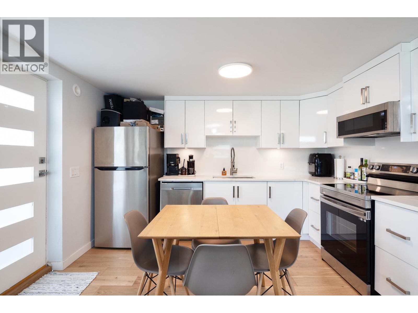 Photo 5 of 2996 Plymouth Drive, North Vancouver BC
