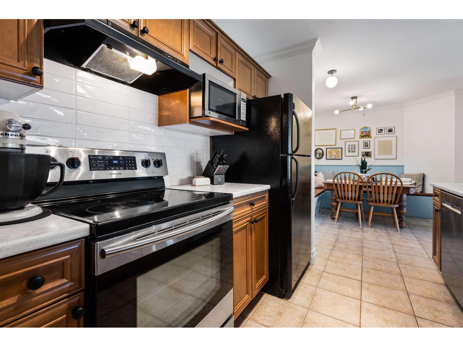 Photo 2 of 410 45769 Stevenson Road Sardis East Vedder, Chilliwack BC