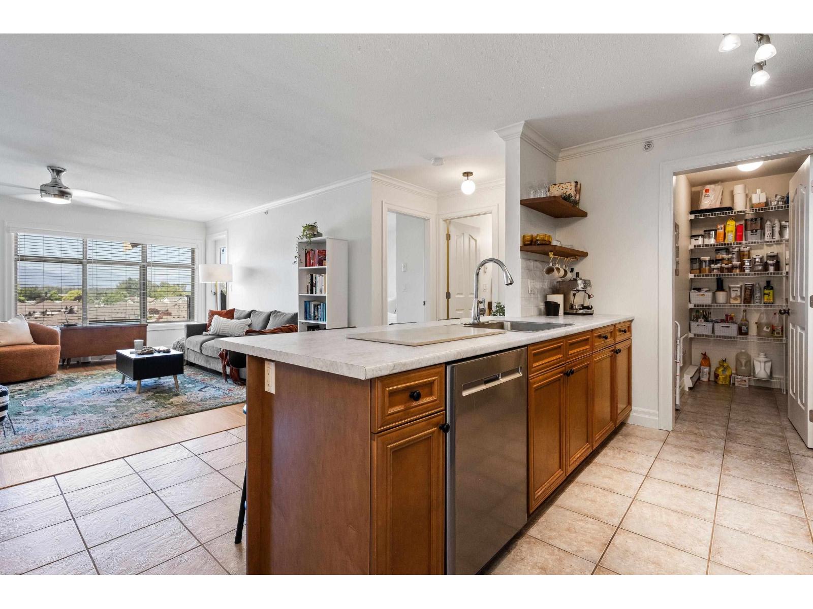 Photo 1 of 410 45769 Stevenson Road Sardis East Vedder, Chilliwack BC