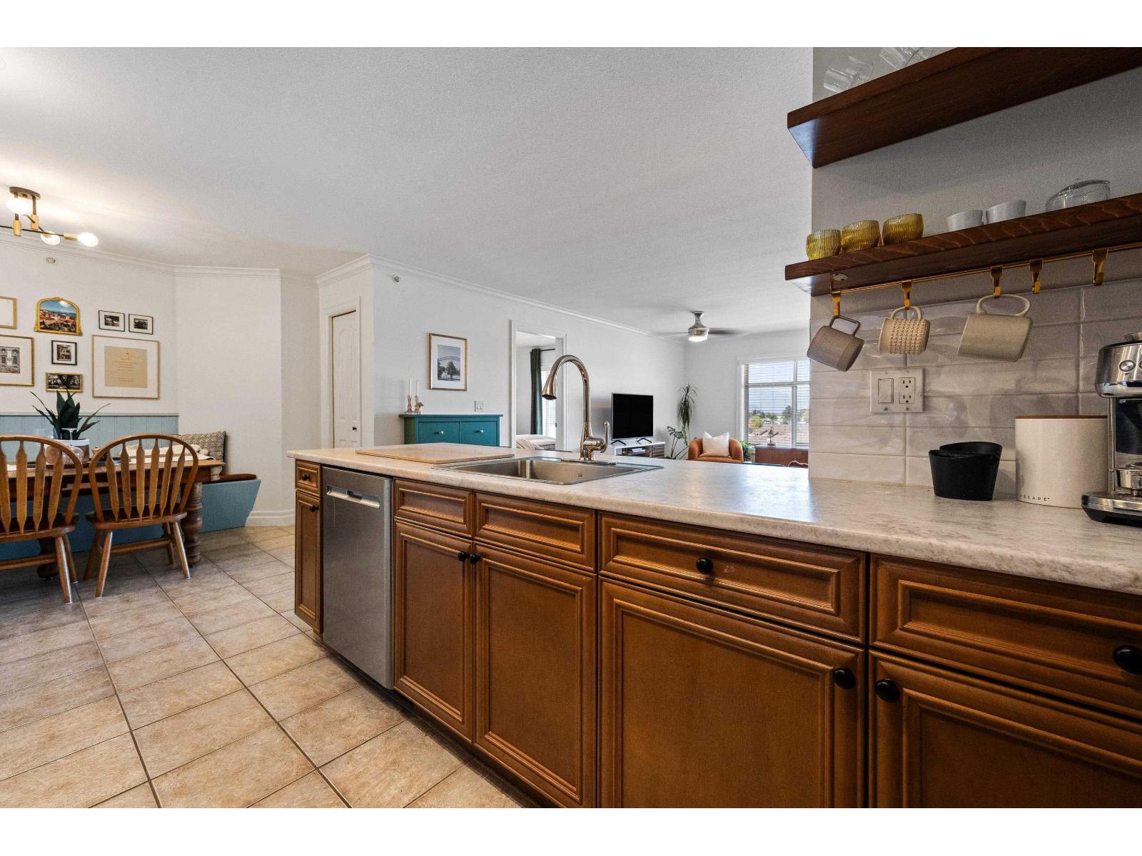 Photo 22 of 410 45769 Stevenson Road Sardis East Vedder, Chilliwack BC