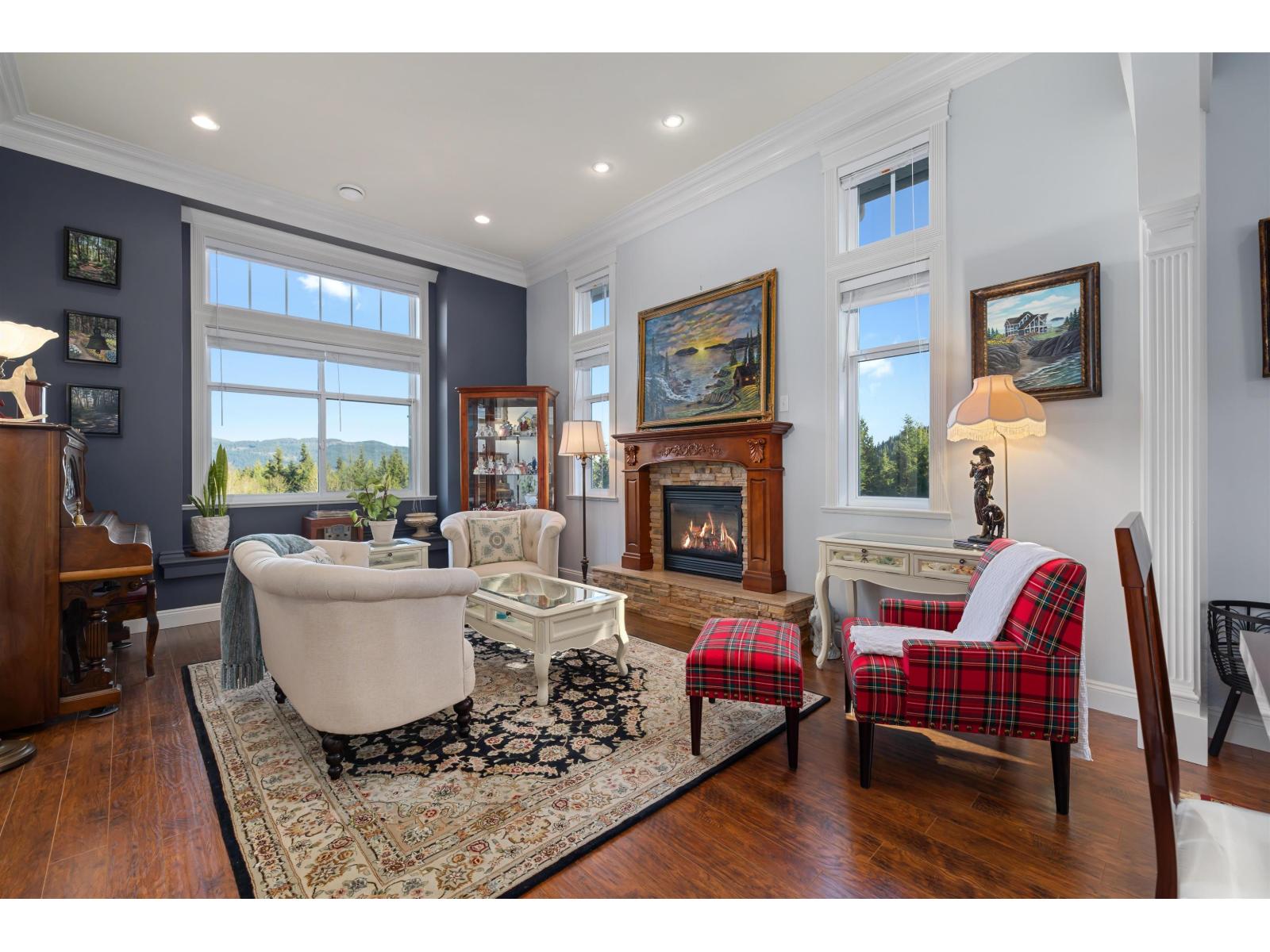 12483 POWELL STREET, Mission