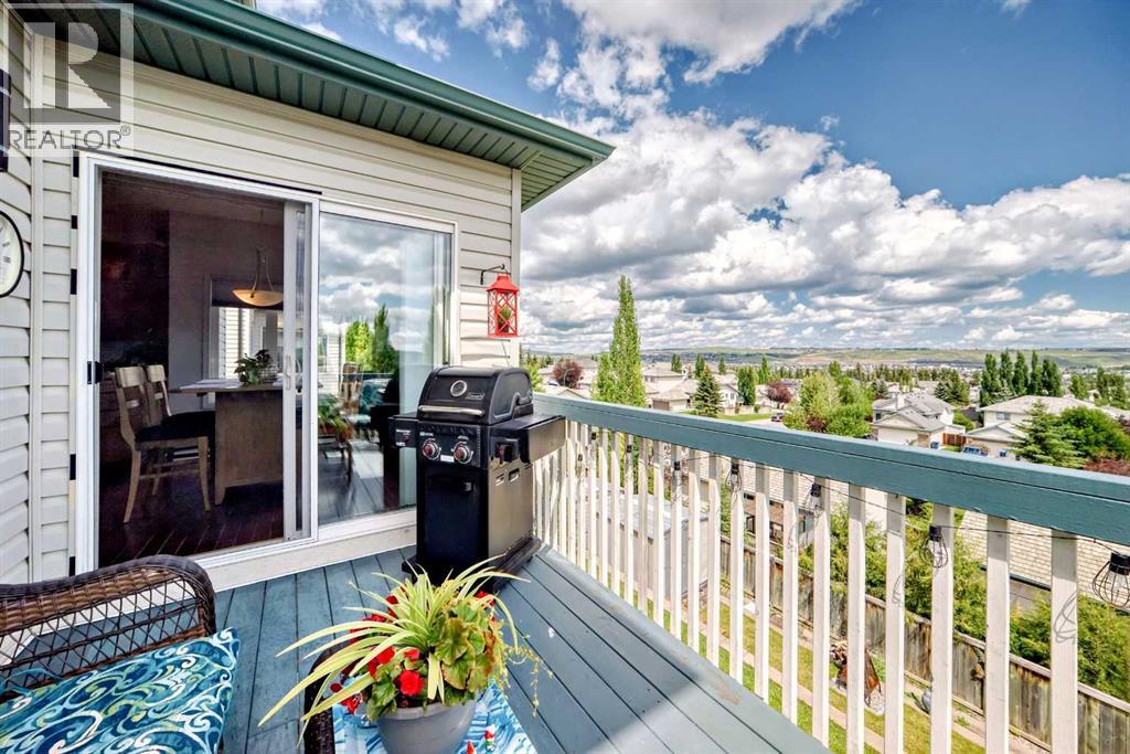 Photo 13 of 40 Bow Ridge Drive, Cochrane AB