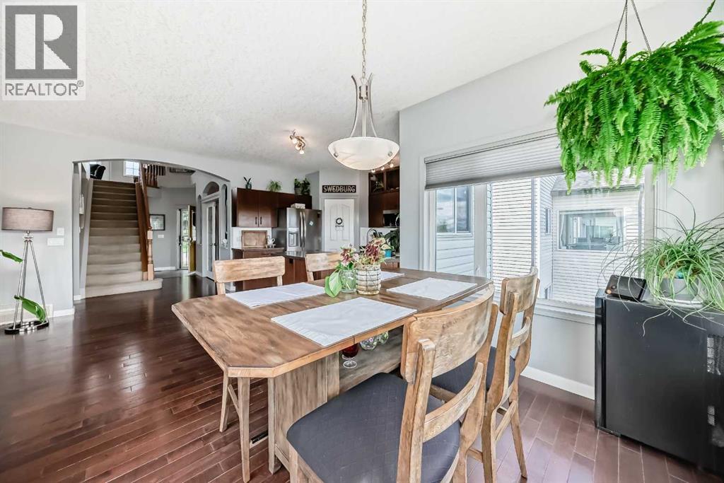 Photo 15 of 40 Bow Ridge Drive, Cochrane AB
