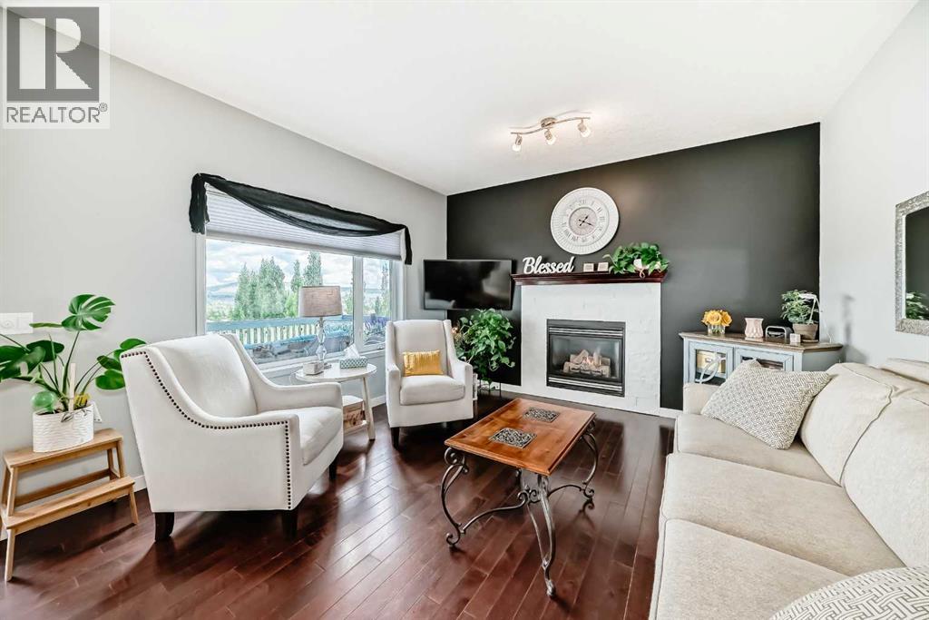 Photo 16 of 40 Bow Ridge Drive, Cochrane AB