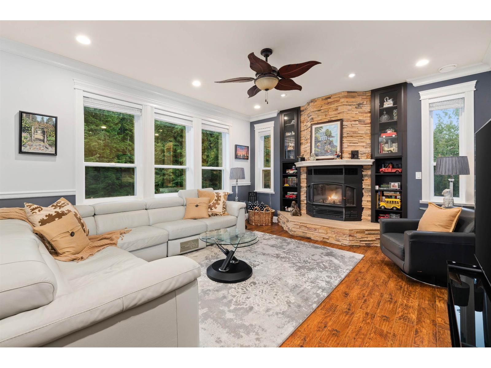 12483 POWELL STREET, Mission
