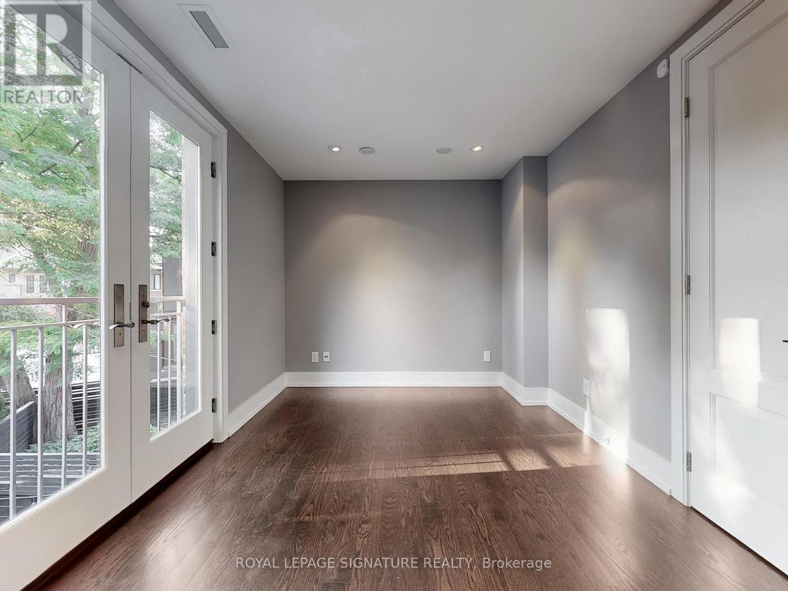 Photo 17 of 116 Glen Road, Toronto ON