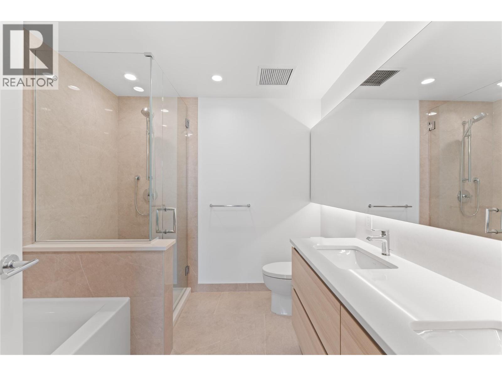 Photo 58 of 238 Leon Avenue Unit 1407, Kelowna BC